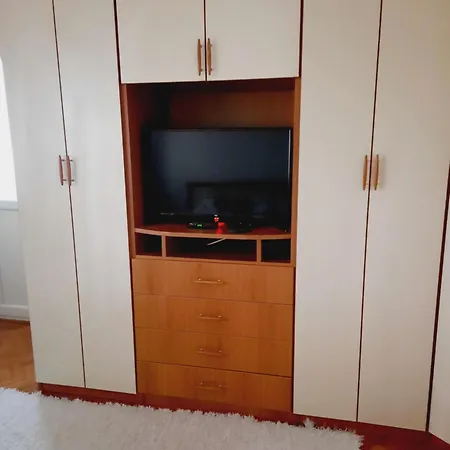 Stan Na Dan Dunja 1 * Vrsac