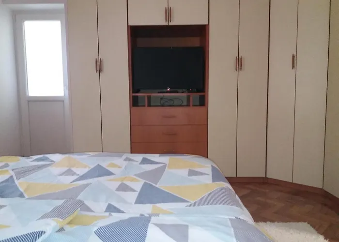 Stan Na Dan Dunja 1 Апартаменты *